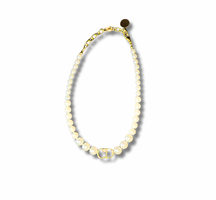 N899809-Plated Pearl Necklace with Elegant Charm